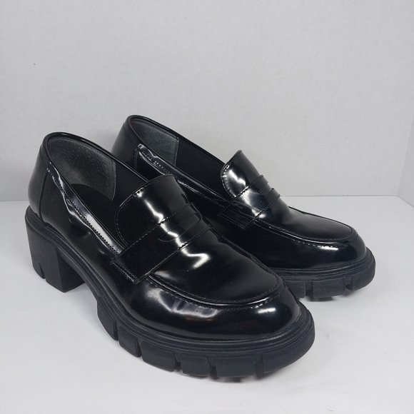 Sincerly Jules Shoes - Sincerely Jules Dylan Size 9 Glossy Black 90s Y2k style Chunky Lug Loafer shoes